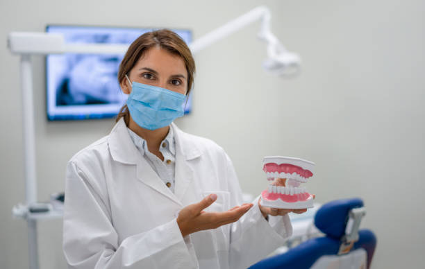 Best Emergency Tooth Extraction in Uvalde Estates, TX